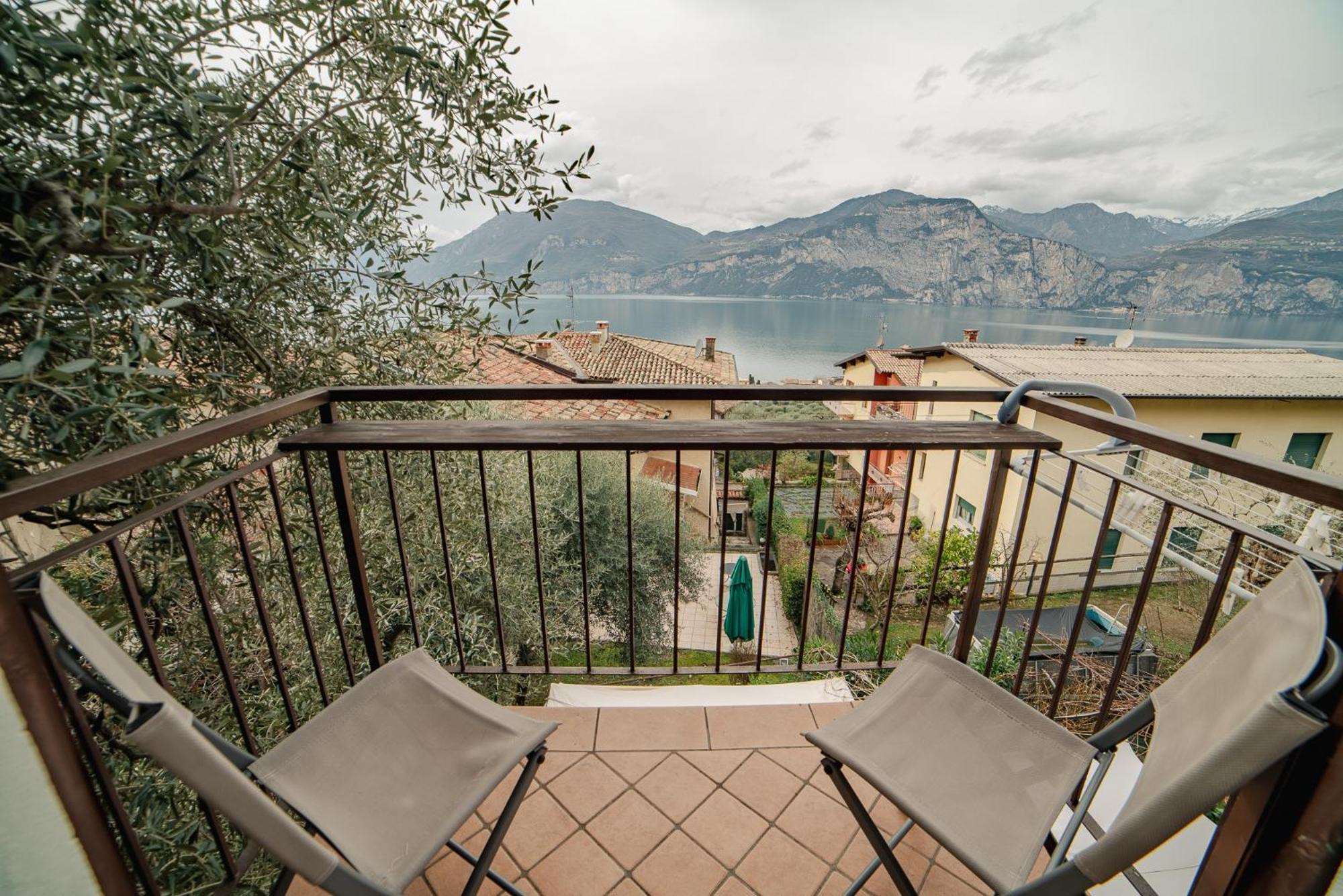 Garda Doma Bed & Breakfast Brenzone sul Garda Exterior photo