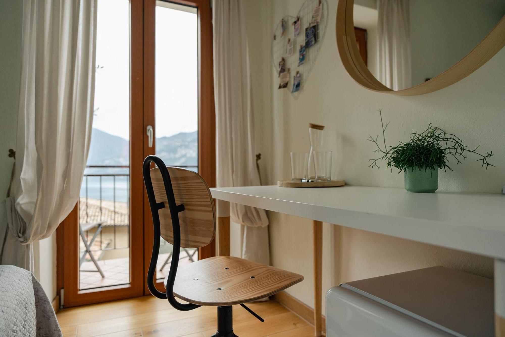 Garda Doma Bed & Breakfast Brenzone sul Garda Exterior photo